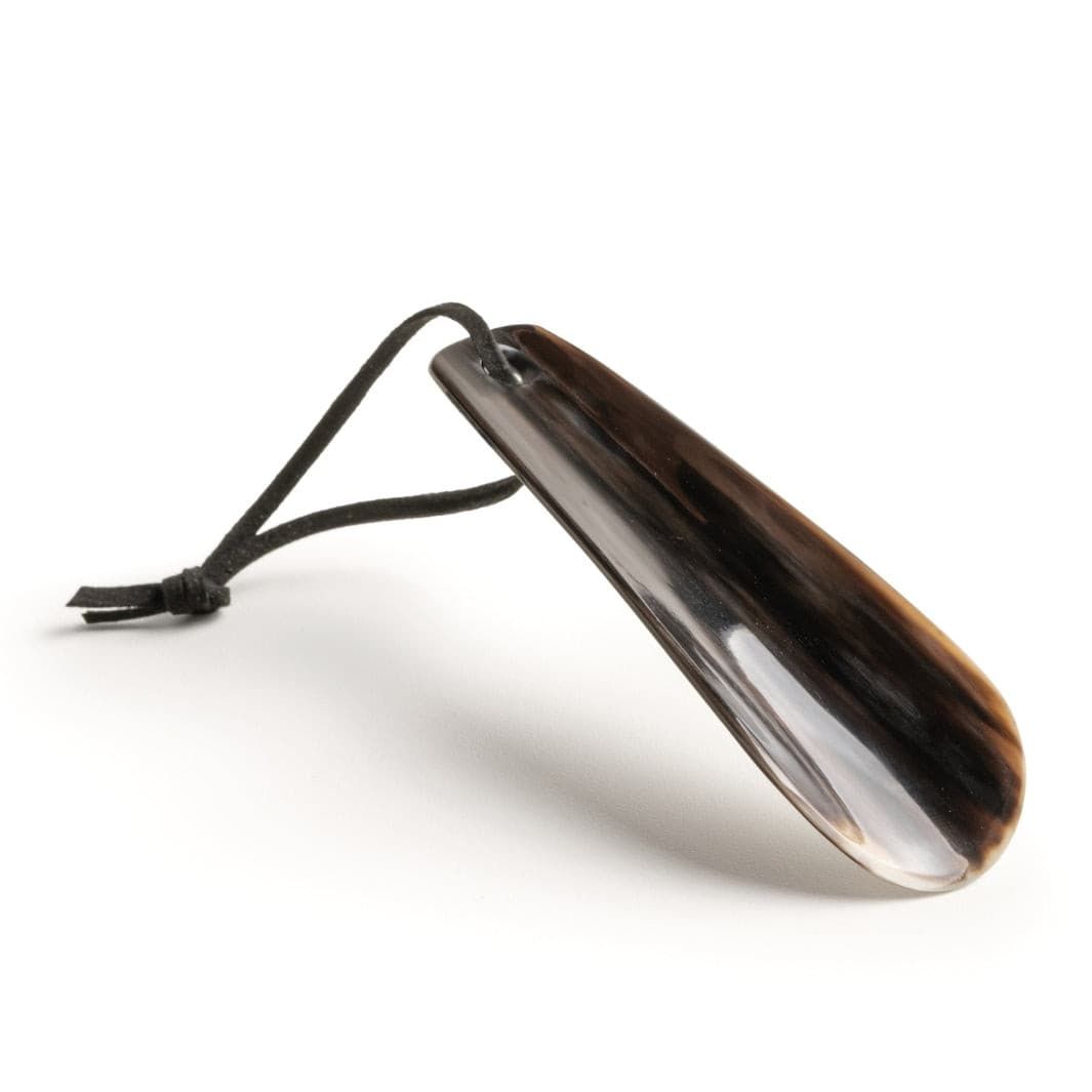 Small Shoehorn with Leather Handle Loop in Natural Horn: 110mm