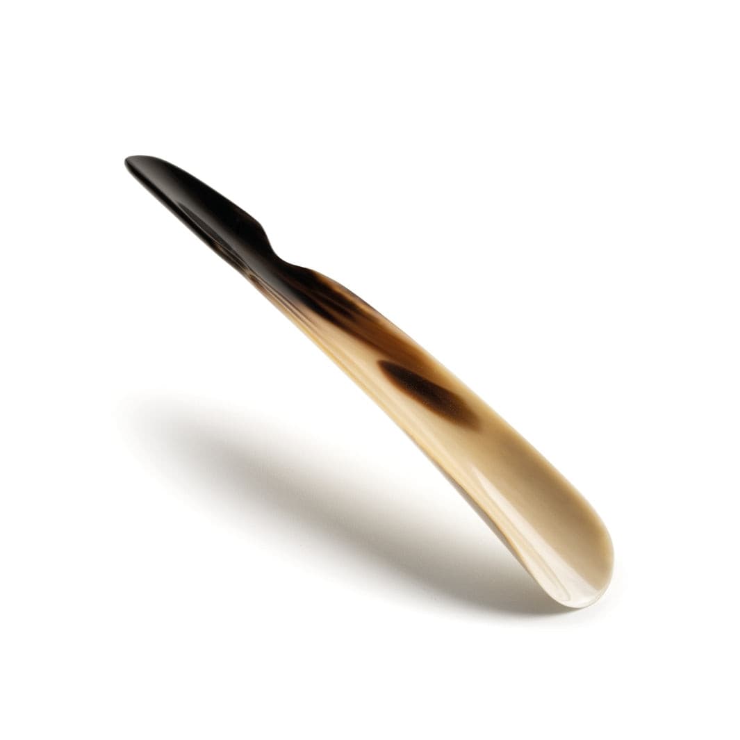 Large Shoehorn with Extended Handle in Natural Horn: 265mm