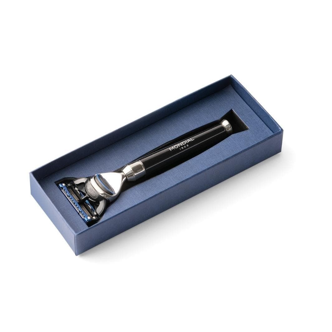 Premium Cartridge Razor Handle in Black Resin & Chrome